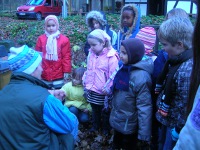 files/kinderkulturwelt/Archiv/KERZENZIEHEN 2010 016.JPG